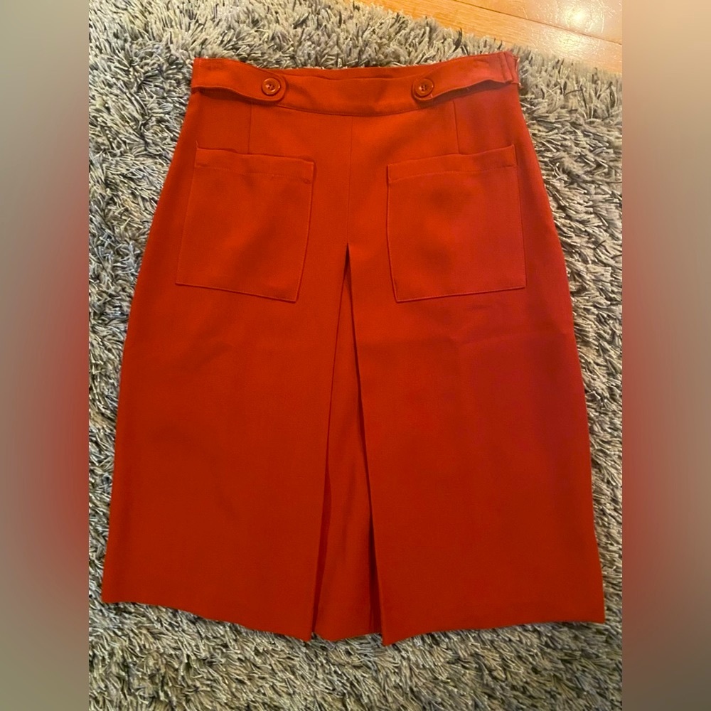 Forever 21 NWOT Red A-Line Skirt w/ Pockets